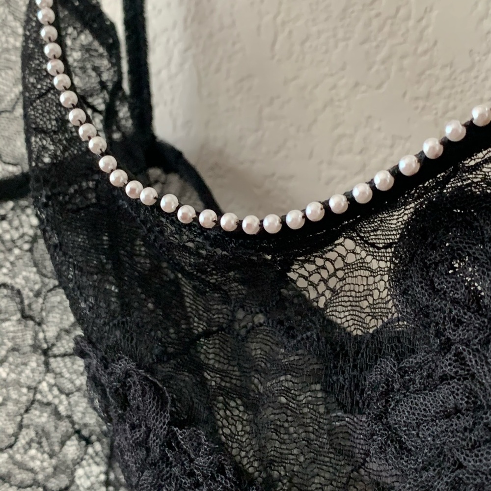NEW Chanel lace pearl embroidered top - Picture 2 of 16